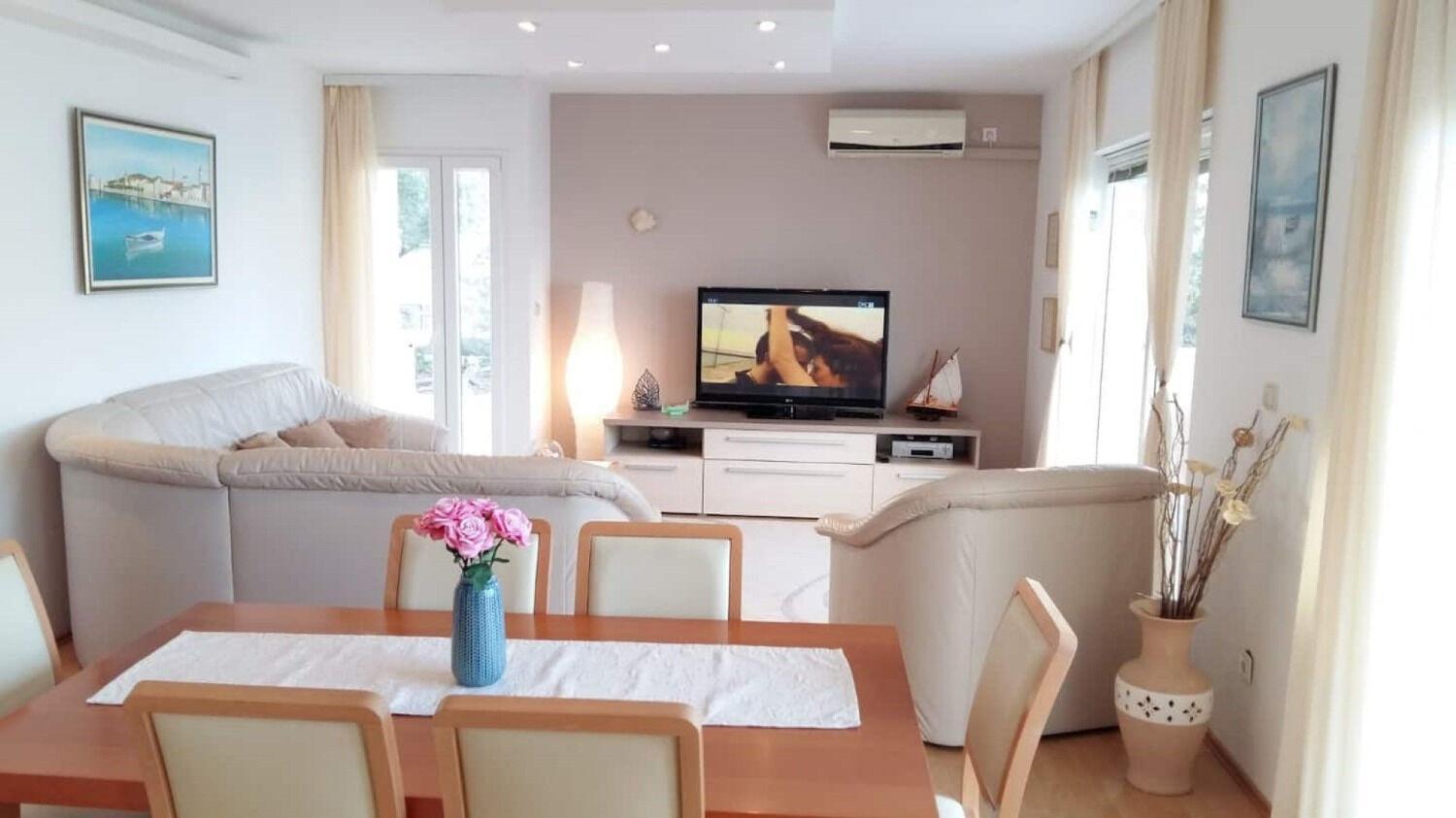 טרוגיר Apartments The View - Close To The Beach & Parking מראה חיצוני תמונה
